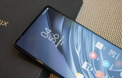 小米终于扛不住了,骁龙835+8G运行+128G存储