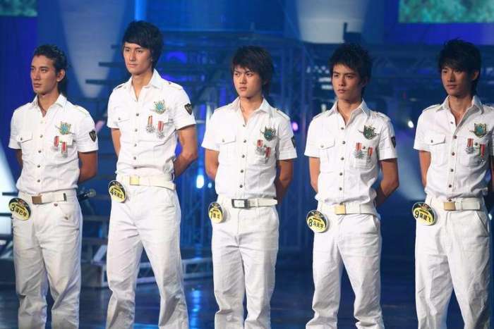 好男儿》这档东方卫视的综艺节目真是火遍全中国,现在的当红男明星