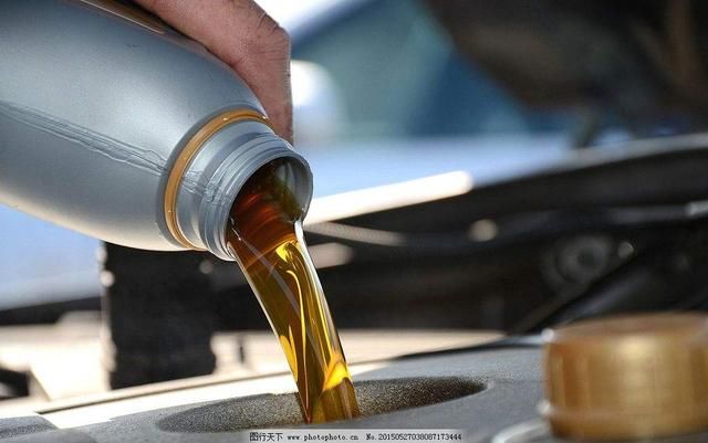 汽车发动机压缩比是怎么算的?压缩比越高动力