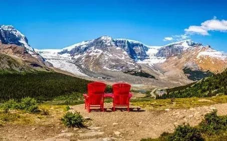不管你来过加拿大的哪个国家公园,没坐上红椅