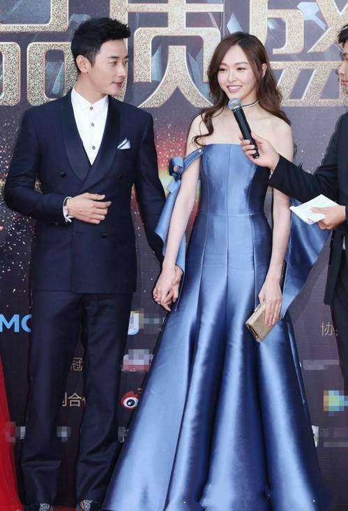 唐嫣堪称合影杀手: 杨幂迪丽热巴不是她对手