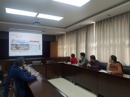 田阳县人大常委会赴兄弟县区考察人大代表工作