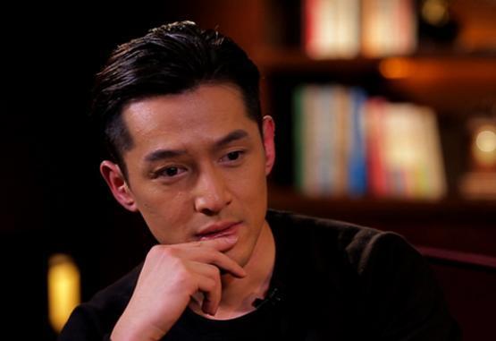 36岁胡歌一直单身,妈妈劝他:找女友不要顾及我