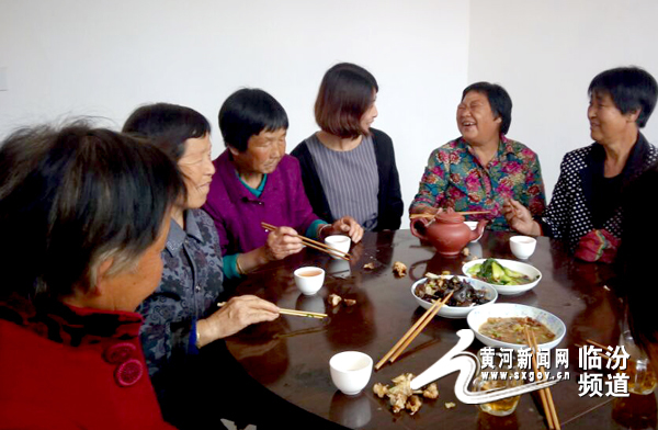 安泽:唐城南湾村日间照料中心20多位老人受益