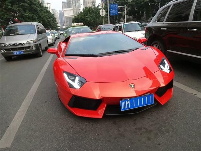 四川真是卧虎藏龙,下面一个五线城市豪车都不