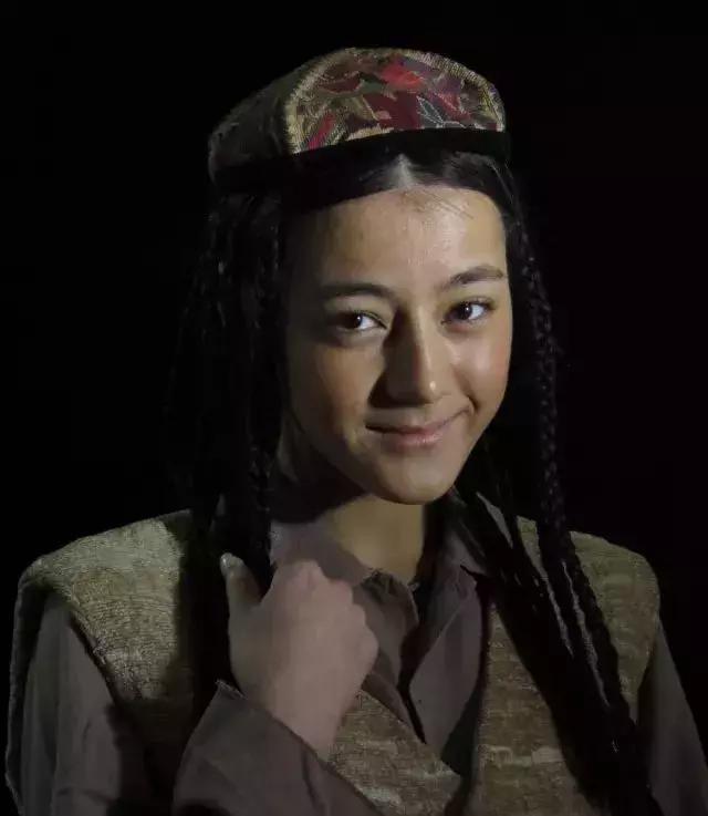 杨幂4岁演公主,刘诗诗当年还叫刘诗施!