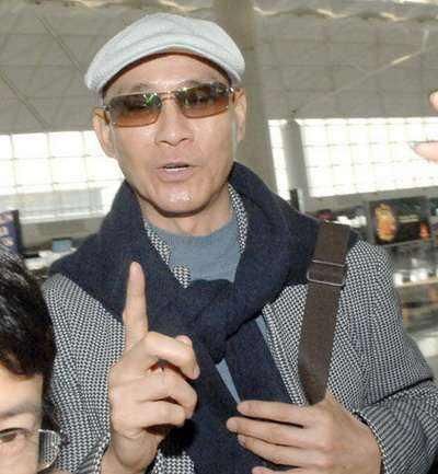 70岁楚留香郑少秋帅气依旧?秃顶已近40年,只