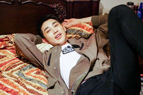 《为了你》探班 庞瀚辰遭调侃:连男孩桃花都招