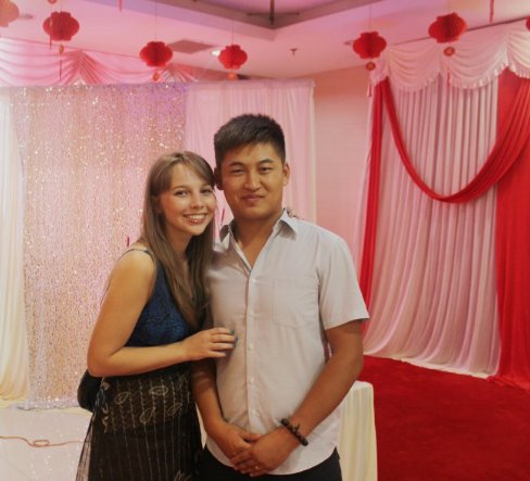 山东临沂小伙娶了个俄罗斯洋媳妇,婚礼火爆