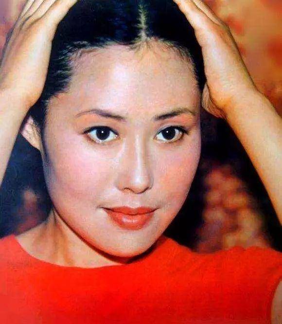 斯琴高娃幕后的 斯琴高娃幕后的