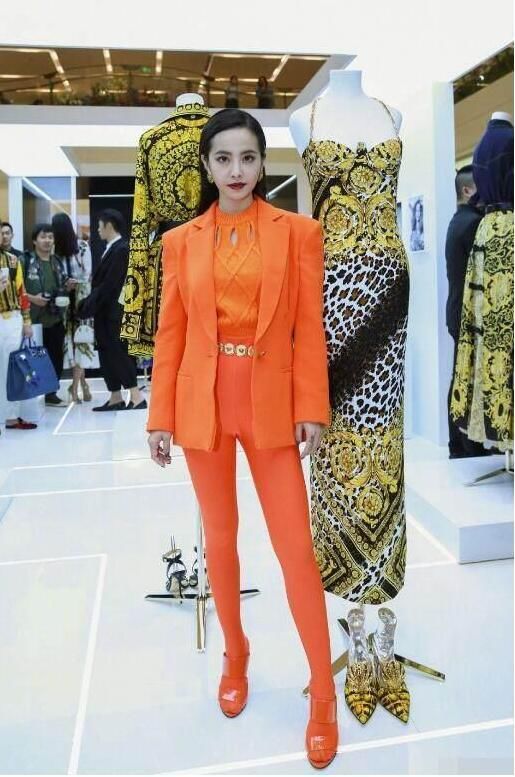 蔡依林穿秋裤配高跟鞋,网友:这身搭配有点惨不