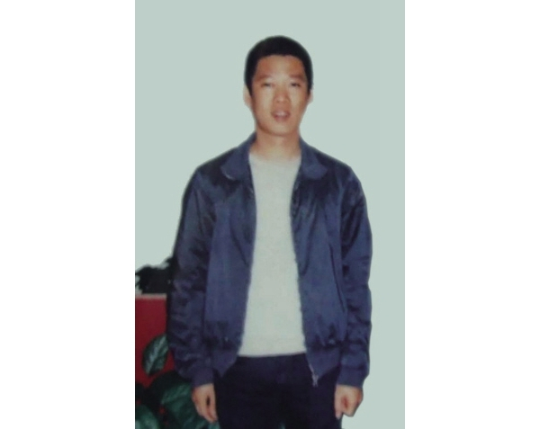 据报道,这家公司在黄鹤消失之前经营状况十分良好。2010年,销售额为3.41亿元,利润为3425万元,而且还在台州市开设新厂。2011年4月5日,前一天还正常活动甚至去上坟的黄鹤“跑路”了,只留下乱糟糟的办公室。