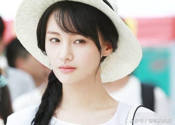 当年16岁的郑爽同时被三大艺术院校录取,她最