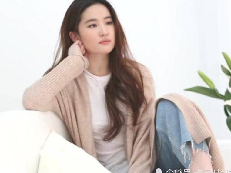 Liu Yifei did not repair graph exposure, see the foot of her cock accidentally, netizen: Do not to s