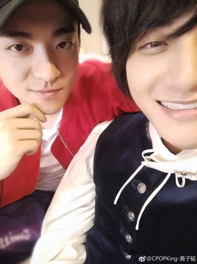 黄子韬和表哥姜彭