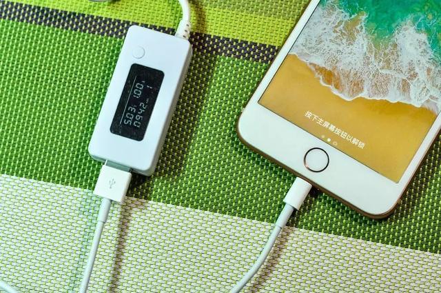 新买的iP8P数据线断了,这个充电器套件应该是