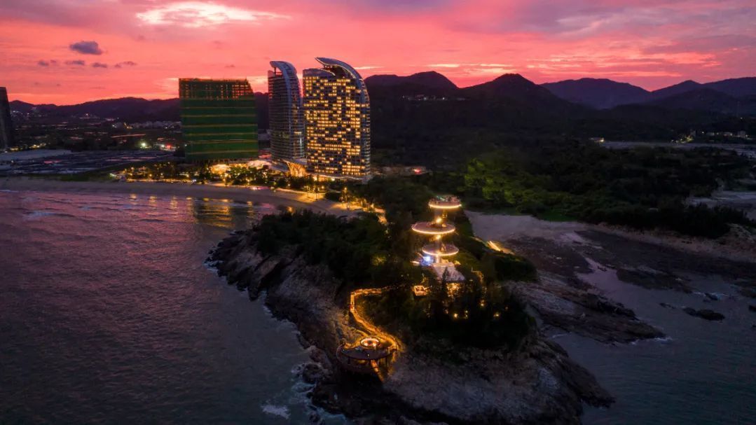 跟着BRTV去旅行 | 快来一起赴南方的艳阳里看海浪纷飞~