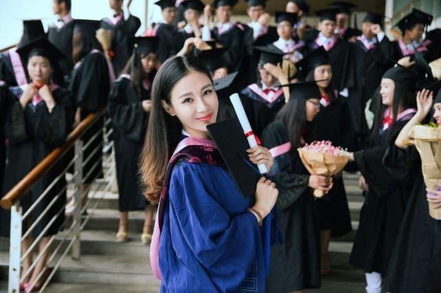 教师在编制改为合同制有什么影响?建议一线老