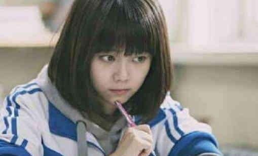 女孩子这个年龄来月经最好,太早可能是性早熟