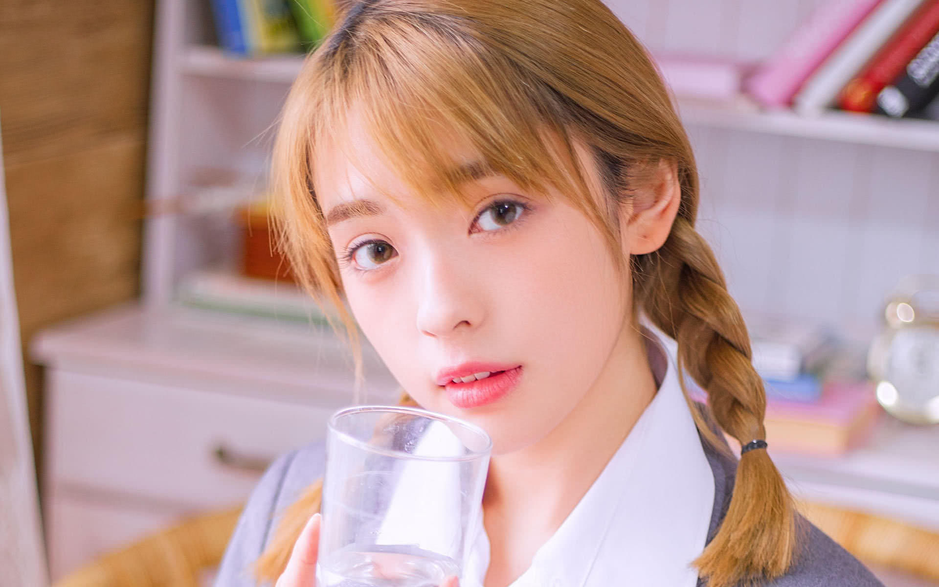 心里百分百爱你,但表现出来的只是冰山一角的星座!