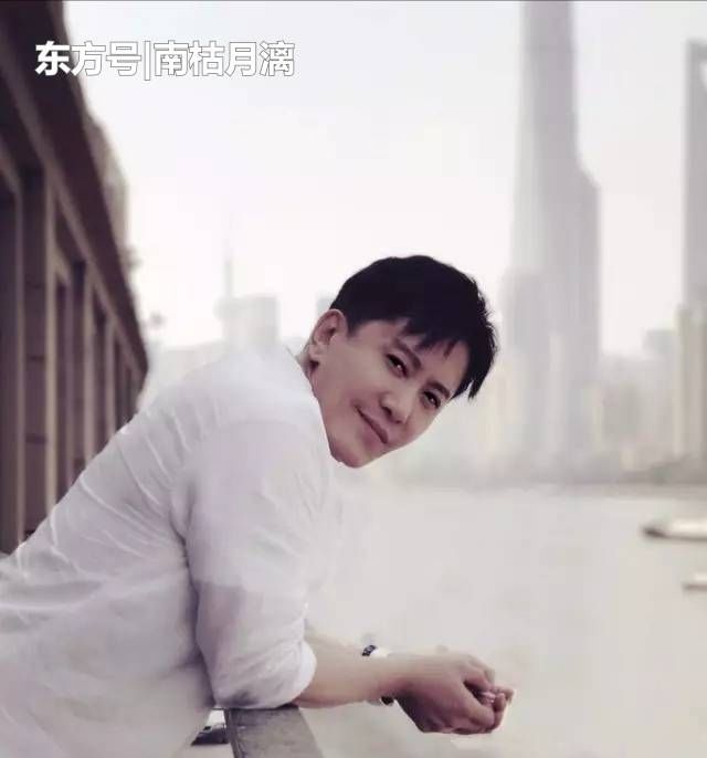 看了47岁的杨钰莹与50岁的毛宁,才知什么叫帅