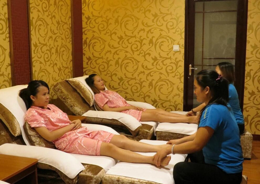 足疗老总_足疗技师