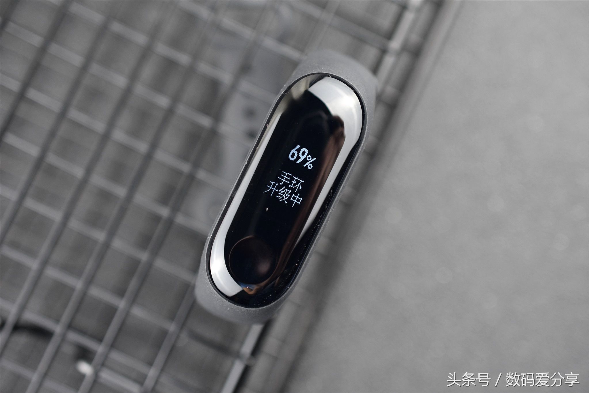 小米手环新品!0.78英寸大屏幕+20天续航+50米