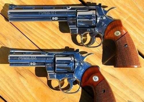 百科-军事-手枪-柯尔特蟒蛇转轮手枪