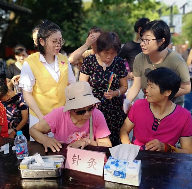 中医中药中国行 行至上海方塔园