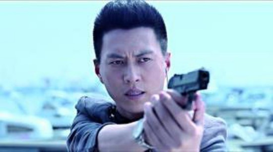 《守卫者》聚焦谍战题材 靳东展现不一样的霸气(图1) 《守卫者》聚焦谍战题材 靳东展现不一样的霸气(图1)