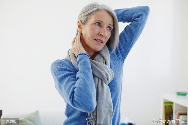 颈椎病脖子不舒服,教你1招,每天花几分钟,快速