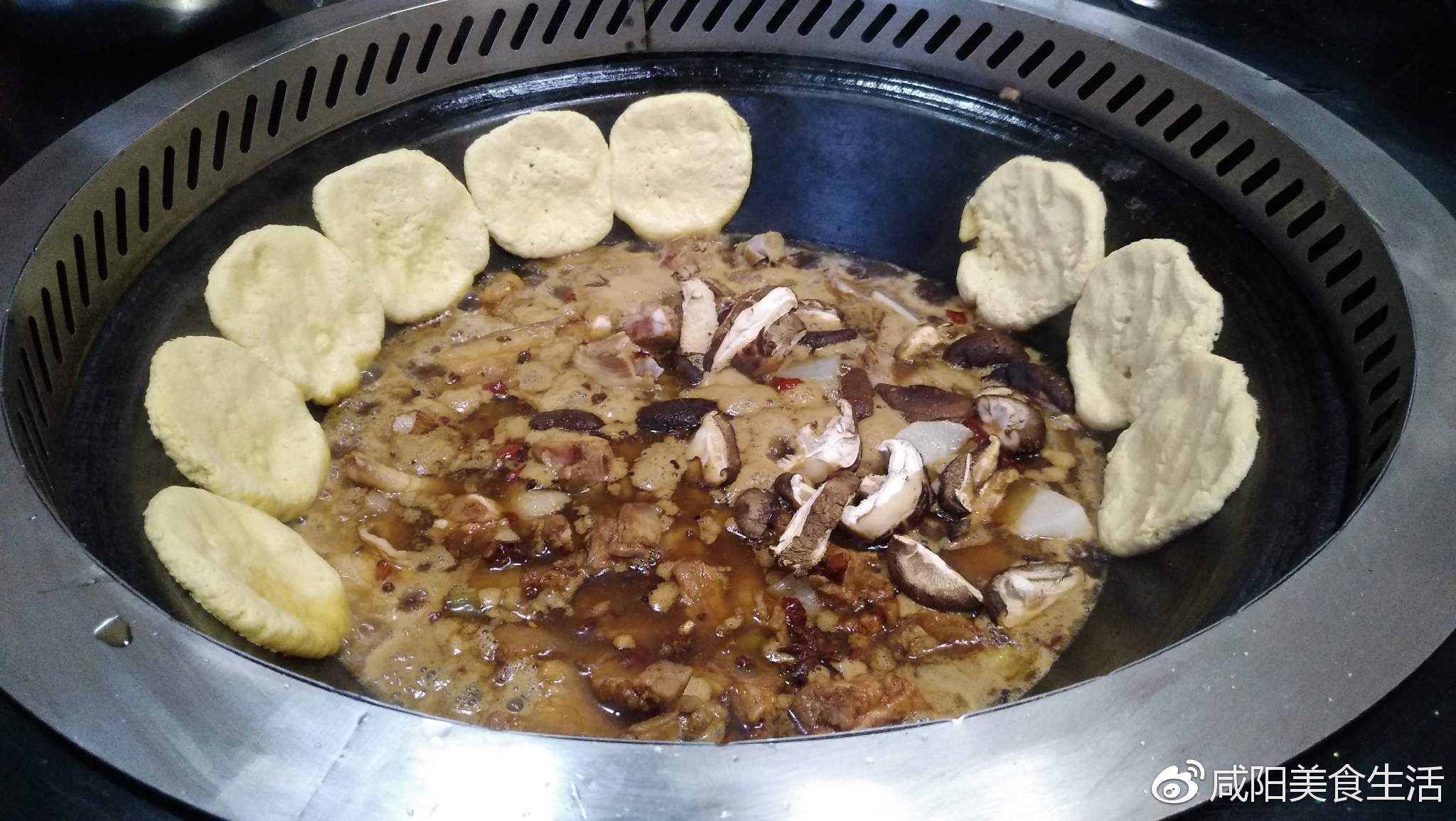 咸阳美食体验清渭楼旁边的姥家大锅台