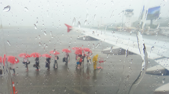 飞得多,停得少!首都机场尽力了 飞得多,停得少!首都机场尽力了