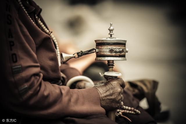 微单和无反,到底什么区别?和单反相比呢?