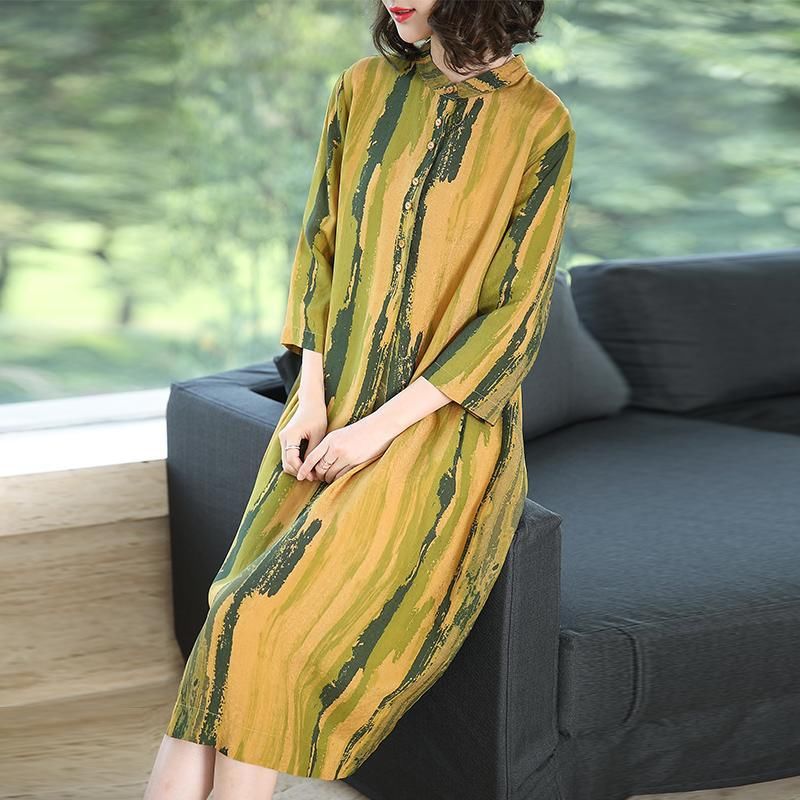 这才是40岁女人该穿的裙子,配双细高跟,显年轻