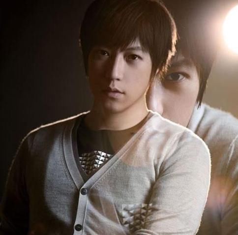 五月天主唱阿信曾经叱咤台北,说一不二,原来竟