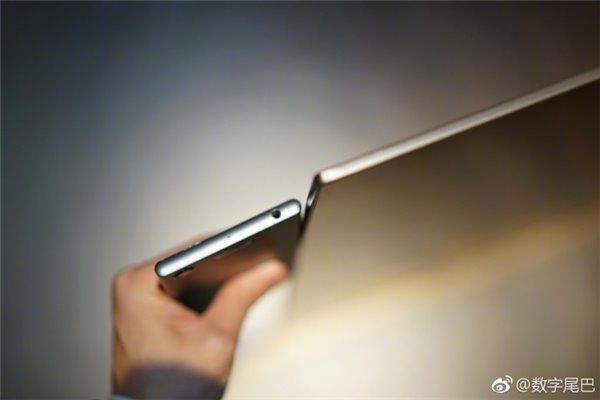 索尼发布新款OLED电视:比XZ1手机还薄!-北京