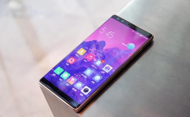 努比亚z19真机渲染图曝光:提前进化到全面屏3.0!