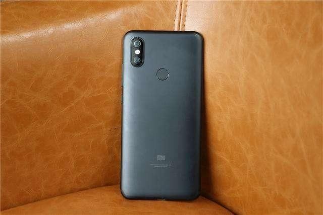 小米6X上手初体验:超出预期能打9分!现货真不