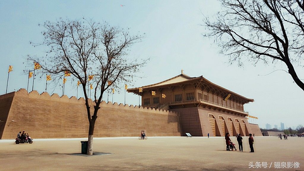 大明宮國家遺址公園是世界文化遺產,全國重點文物保護單位.