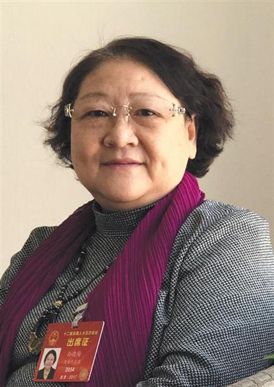 多位代表委员建议发二孩补贴:起码应该够奶粉钱