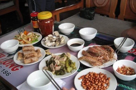 老外来中国旅游一周,回国后感慨:在这3方面我