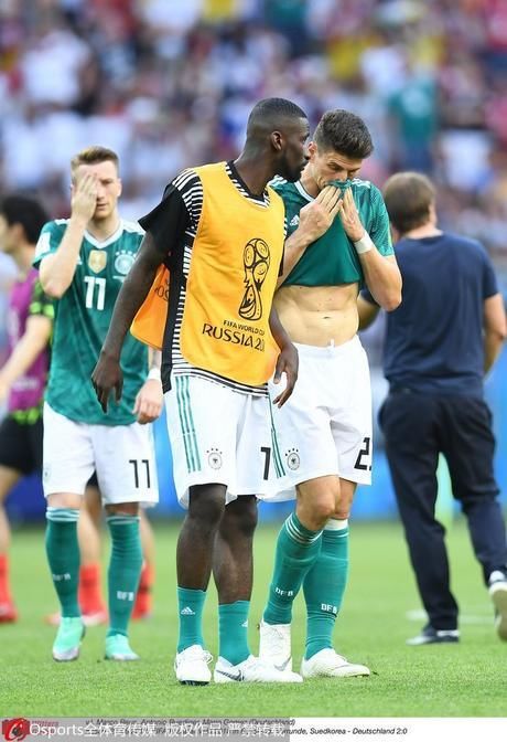 组图:德国队世界杯成绩回顾 4冠4亚4季成绩第