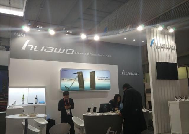 华为高层勃然大怒!高仿P20即将上市,价格腰斩