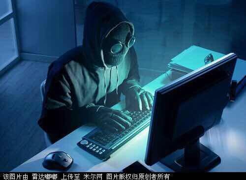 老婆偷偷跟情人聊天,怎么查看他和别人的微信