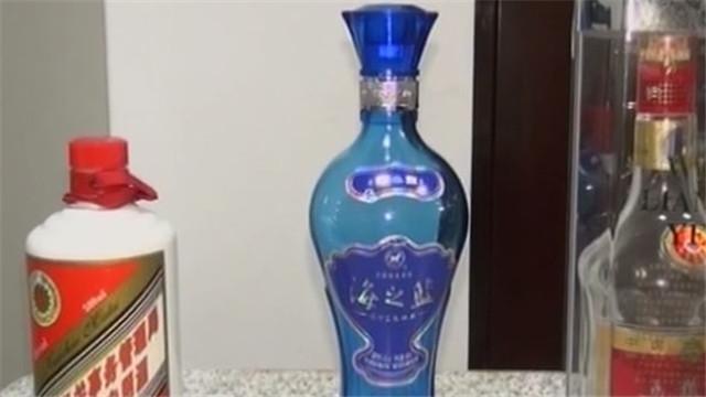 假酒利益链 空酒瓶竟能卖数百元? 假酒利益链 空酒瓶竟能卖数百元?