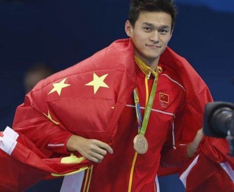 37岁的郭晶晶眼睛几乎失明,孙杨每个指纹录不