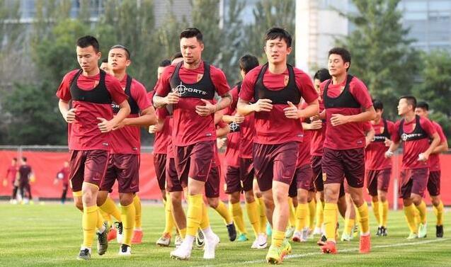 伊朗队过硬实力难撼动 国足想拿分还得靠拼搏