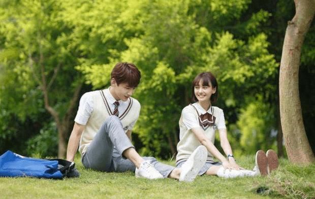 张翰郑爽前缘梦破灭,新剧临开拍却换主角究竟