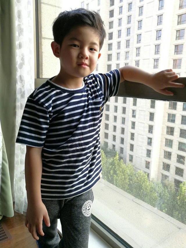 "婆婆"胡可晒安吉放假帅照,"不靠谱"沙溢晒鱼儿"媳妇"!